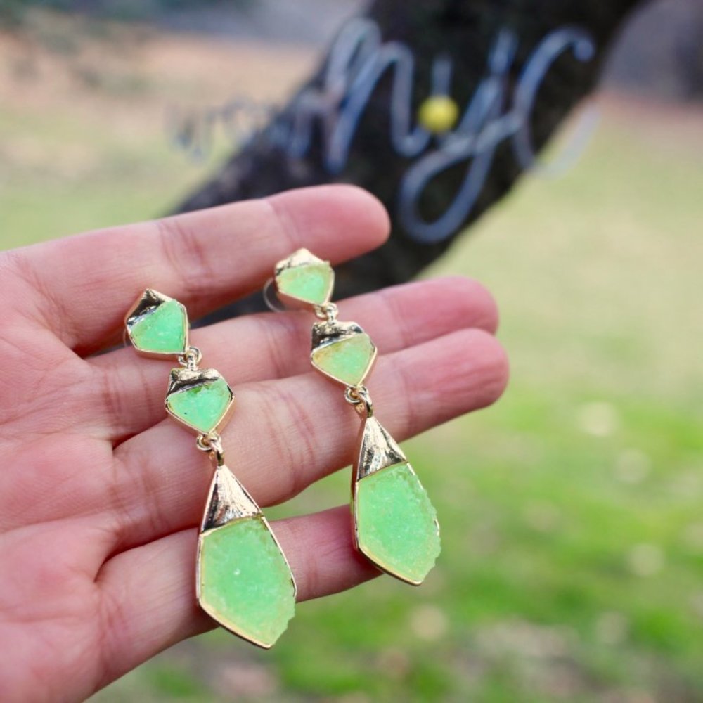New Trio Arrowhead Geometric Druzy Stone Earrings - Picture 9 of 10
